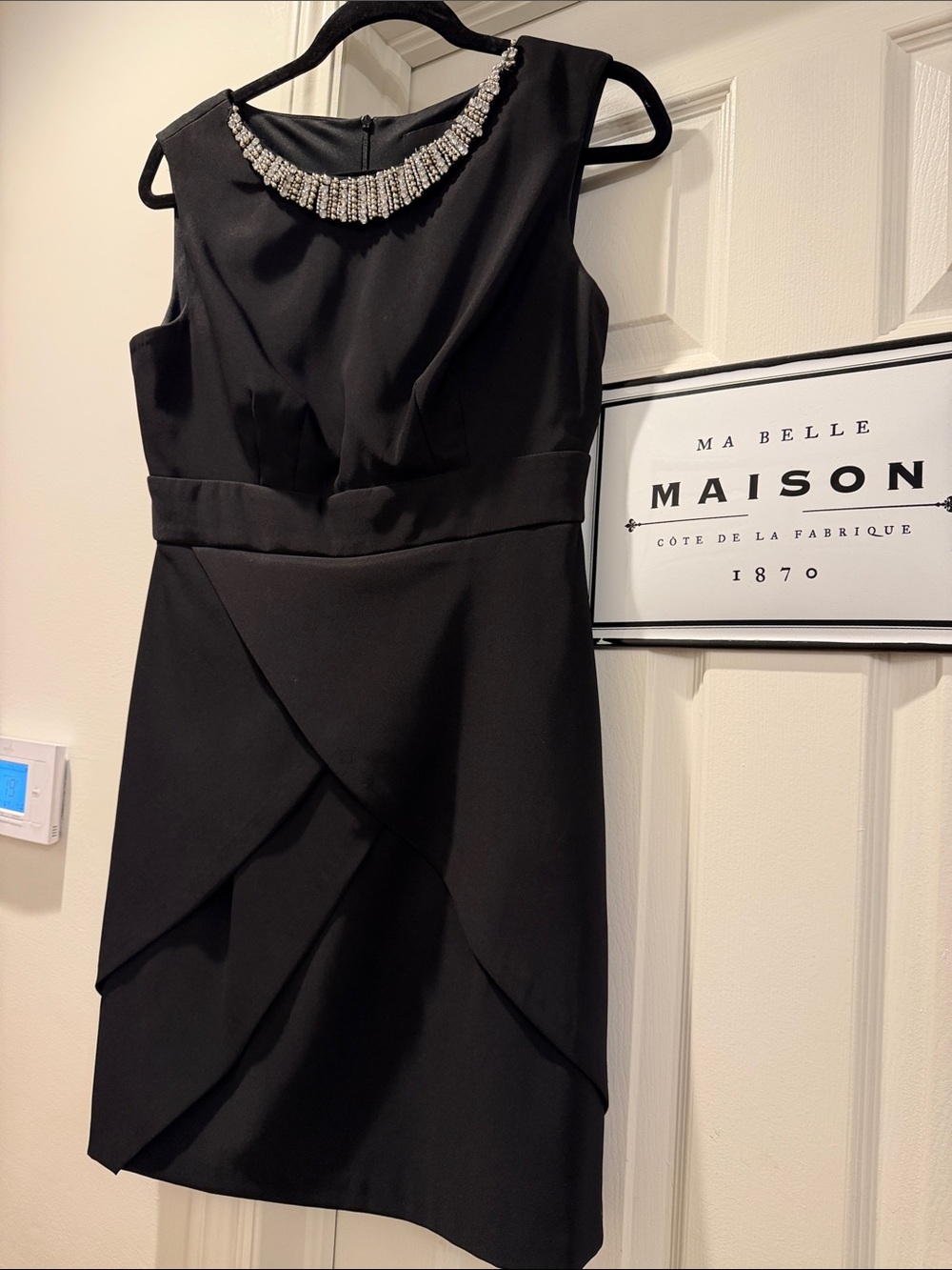Laura Petites Rhinestone Neck Layered Little Black Dress LBD Size 8